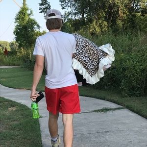 Meet your Posher, Taylor